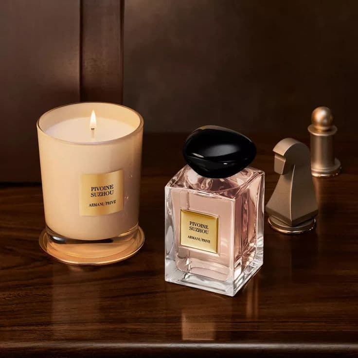Bougie Parfumée -ARMANI PRIVÉ Armani Privé-Pivoine Suzhou-180gr